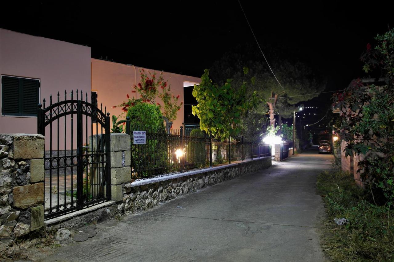 Voulas Apartments 스투파 외부 사진